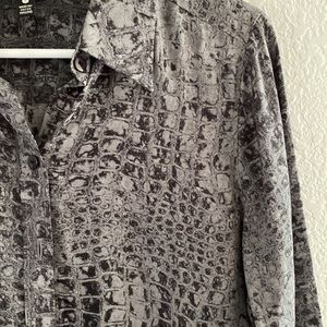 “FOXCROFT” - ladies light & thin flowey blouse, size 6 (wrinkle free) gray